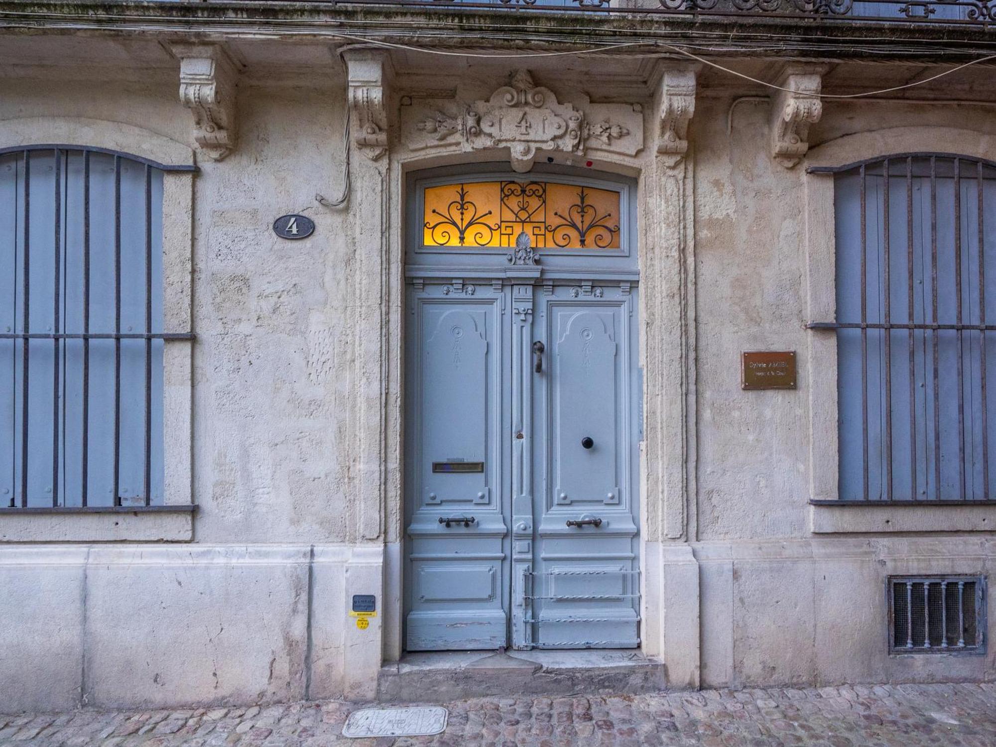 Le Platane De La Canourgue Montpellier Bagian luar foto
