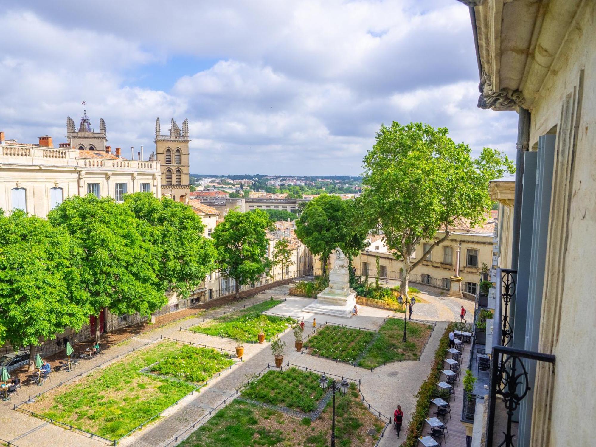 Le Platane De La Canourgue Montpellier Bagian luar foto