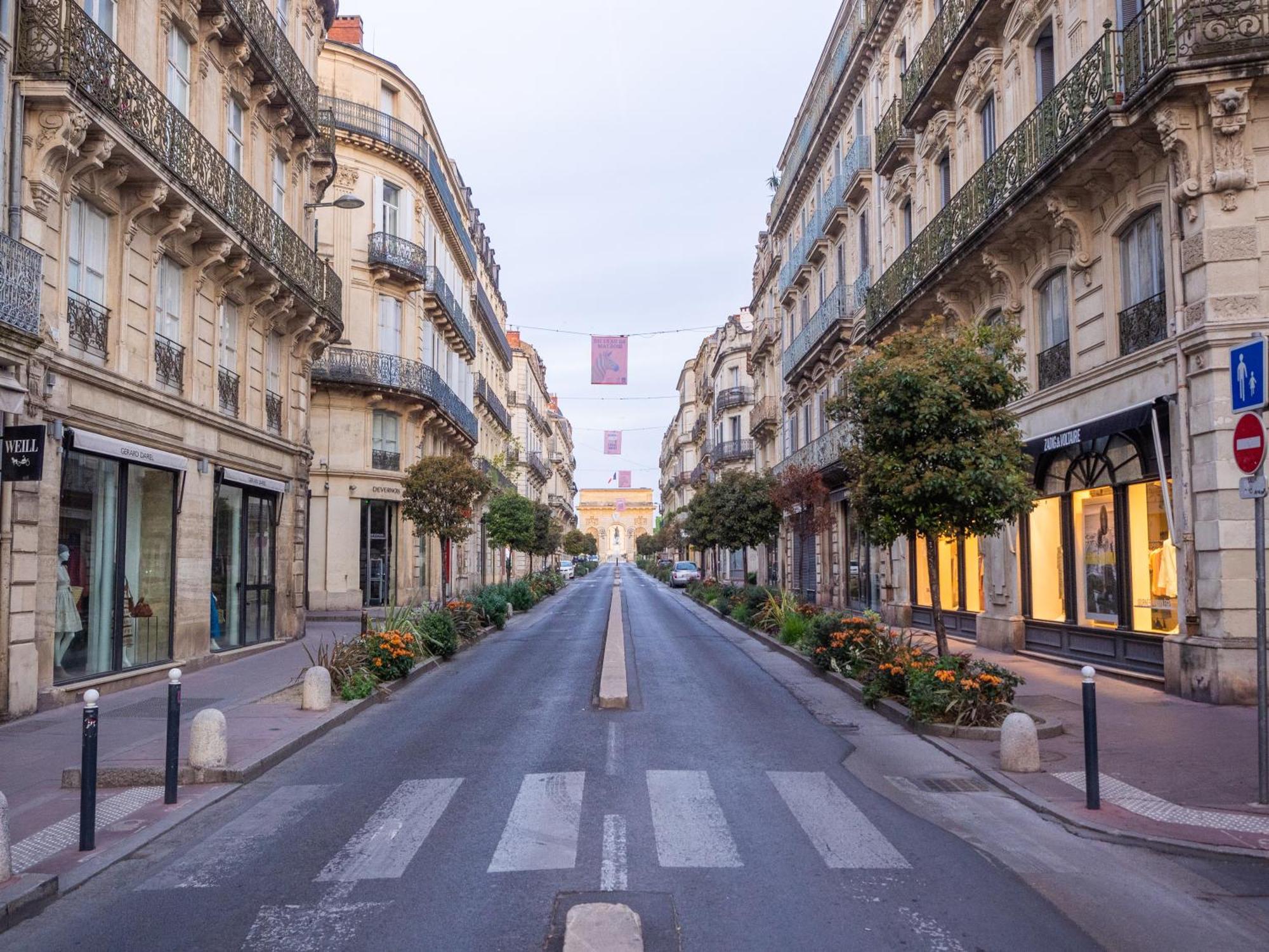 Le Platane De La Canourgue Montpellier Bagian luar foto